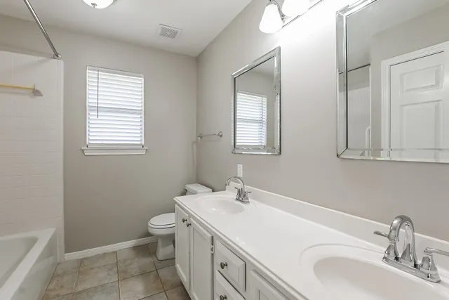 $2,050 | 521 Cedar Avenue, League City, TX 77573