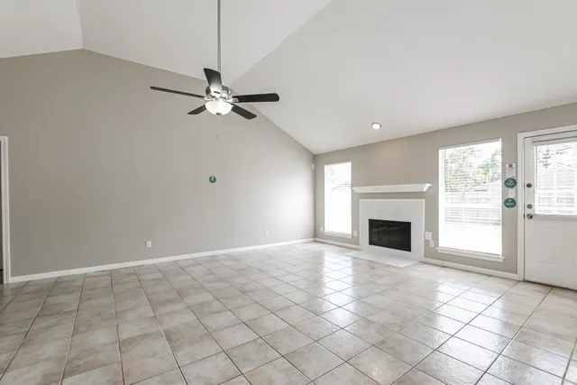 $2,050 | 521 Cedar Avenue, League City, TX 77573