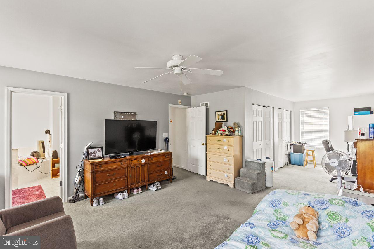222 Runningboard Road Stewartstown, PA 17363 - Photo 17 of 35 Gallery Image 17