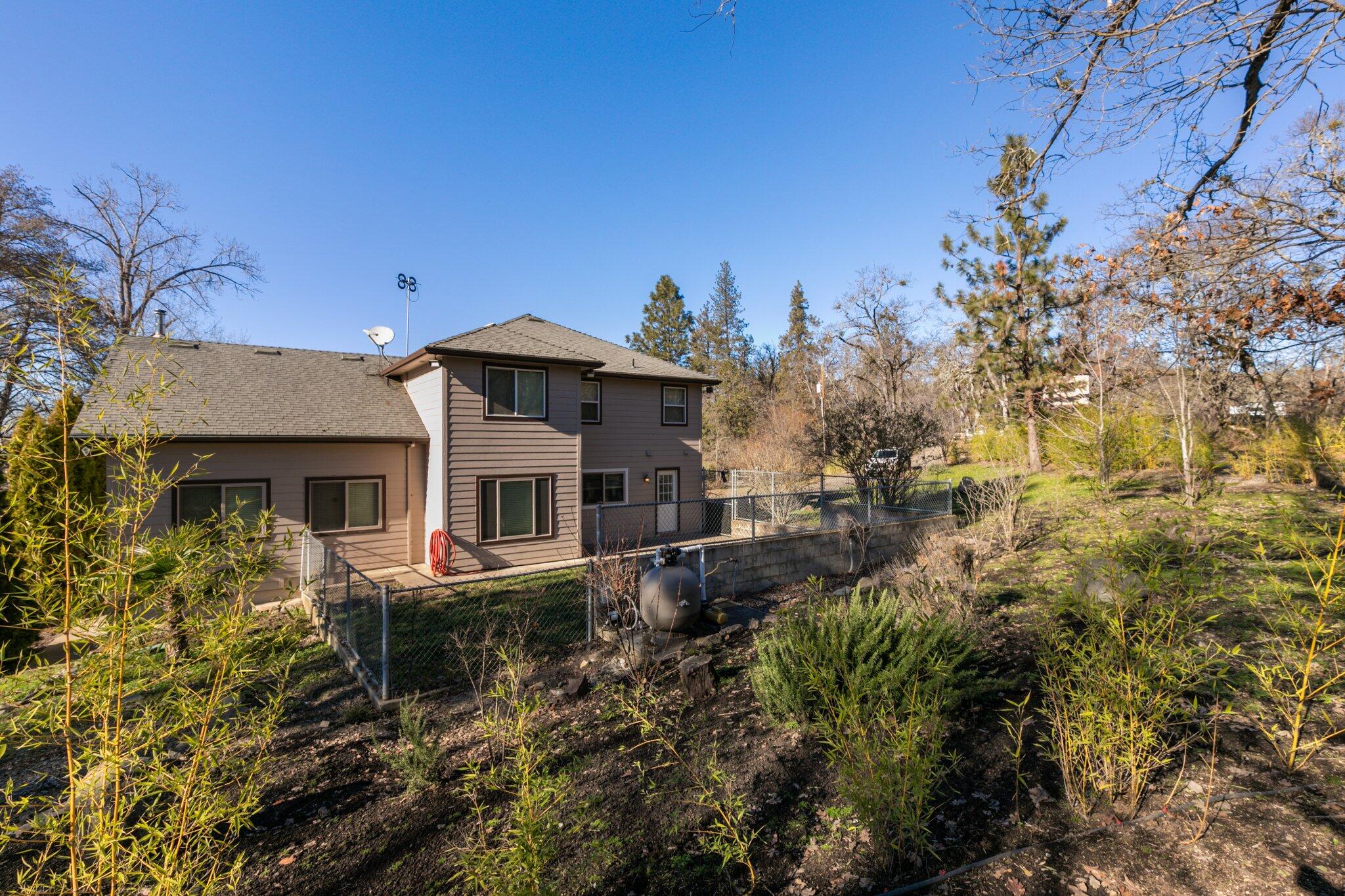 1050 Yankee Creek Road Eagle Point, OR 97524 - Photo 12 of 41 17-web-or-mls-IMGM8868