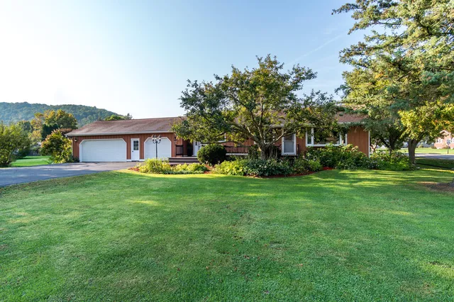 $324,900 | W4945 Harvest Lane, Shelby, WI 54601