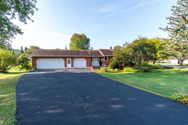 $324,900 | W4945 Harvest Lane, Shelby, WI 54601