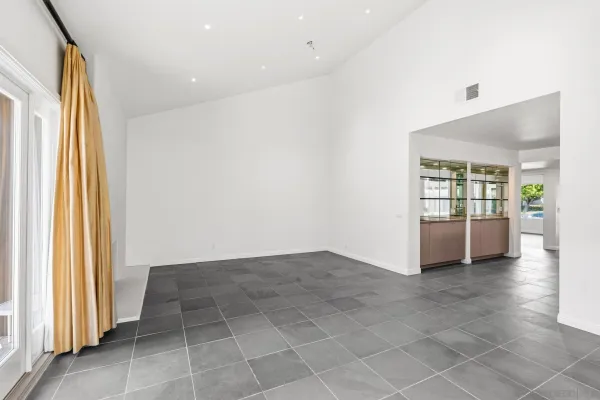 $7,500 | 15999 Via De Las Palmas, Rancho Santa Fe, CA 92091
