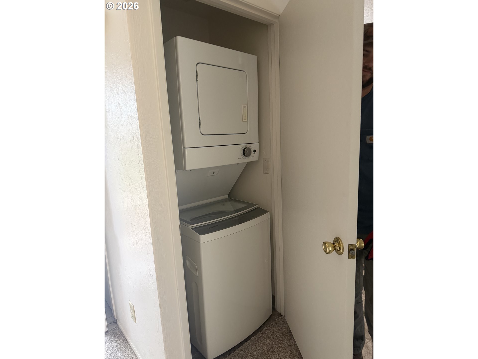 1434 Fetters Loop Eugene, OR 97402 - Photo 12 of 32 Laundry