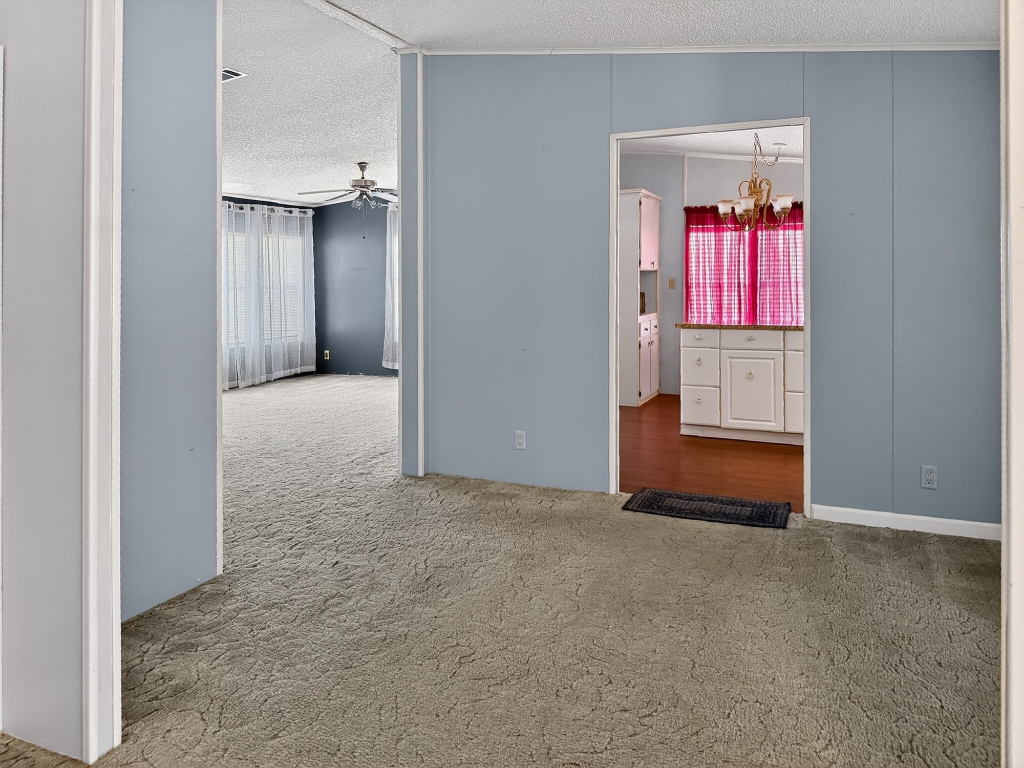 142 Garcia Street Interlachen, FL 32148 - Photo 16 of 28 an empty room with closet