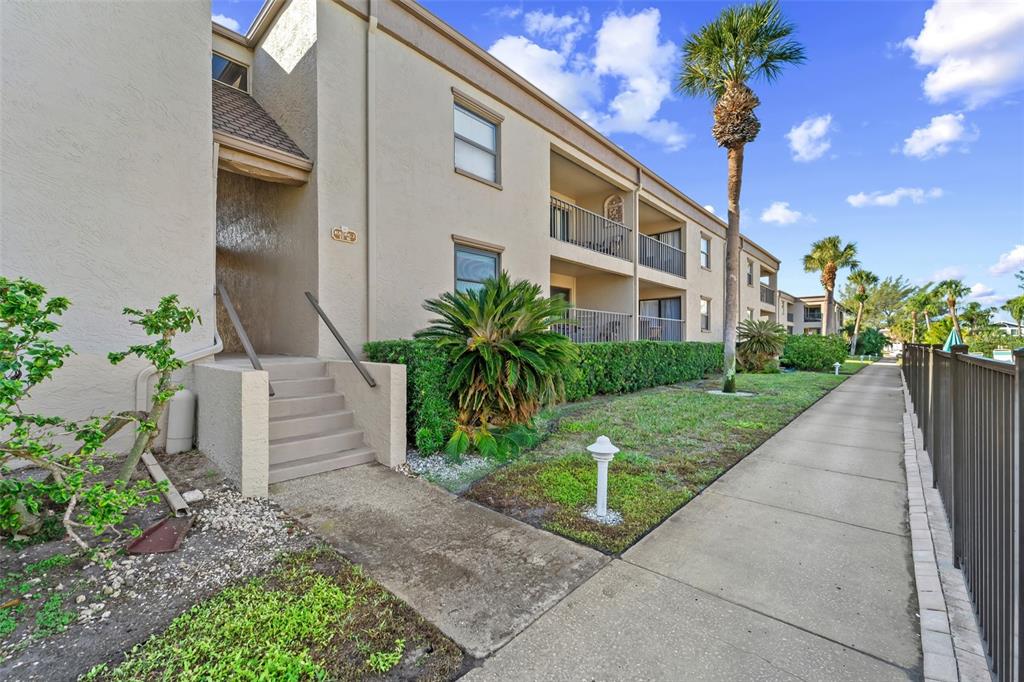 19725 Gulf Boulevard, Unit 13 Indian Rocks Beach, FL 33785 - Photo 27 of 40