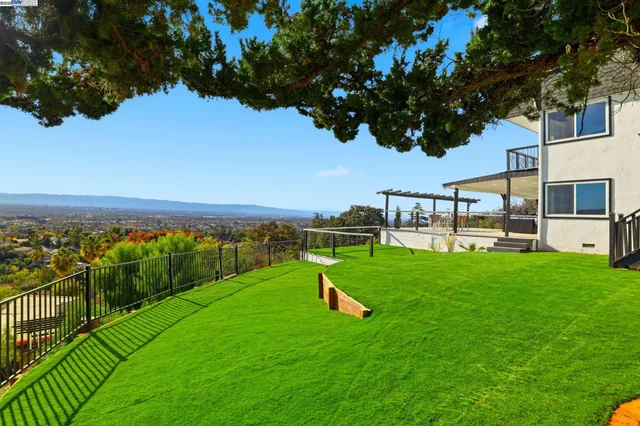 a view of a house with outdoor space