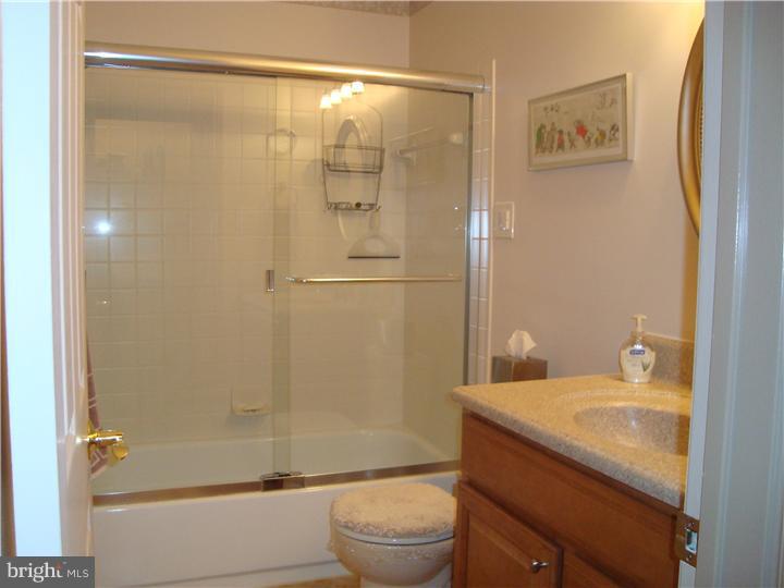 33 Trafalgar Road, Unit 18 Doylestown, PA 18901 - Photo 16 of 20 Bathroom