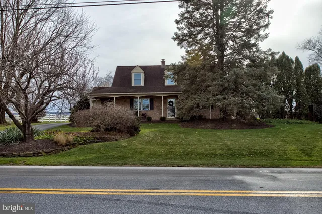 a view of a chair and table of the patio of the house