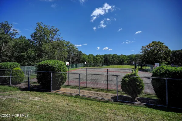 $290,000 | 1604 Dahlia Court, Jackson, NJ 08527