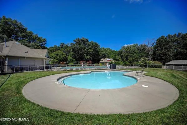 $290,000 | 1604 Dahlia Court, Jackson, NJ 08527