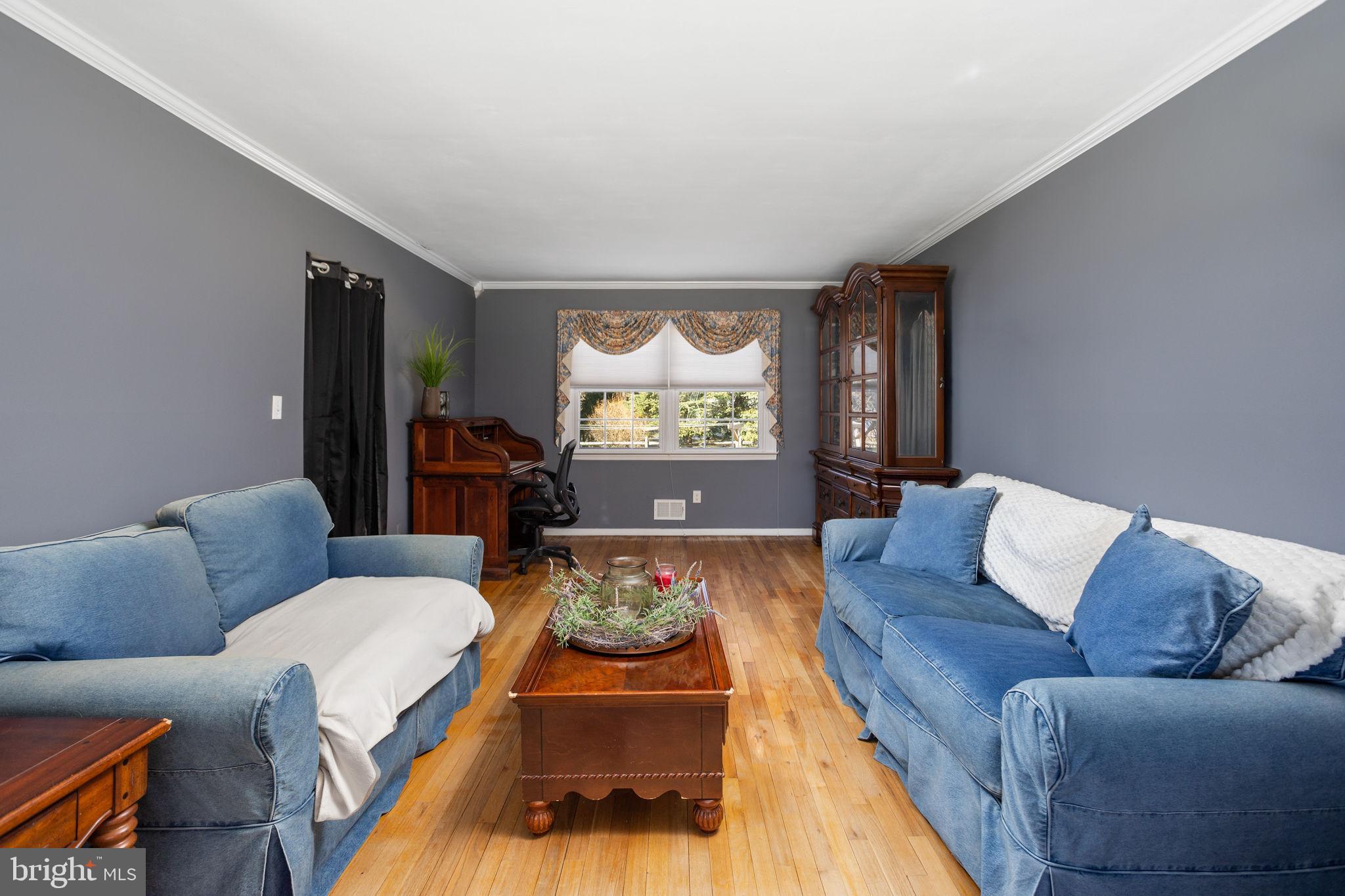 9 Sabrina Drive Ewing, NJ 08618 - Photo 12 of 49 a living room with furniture and a large window