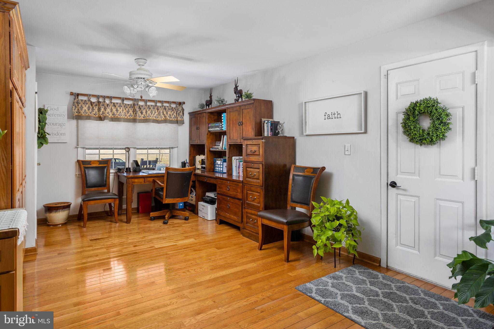 9 Sabrina Drive Ewing, NJ 08618 - Photo 18 of 49 a room with furniture and a potted plant