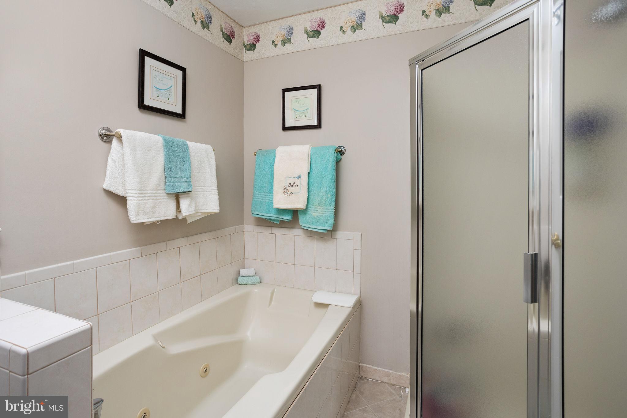 9 Sabrina Drive Ewing, NJ 08618 - Photo 34 of 49 a bathroom with a tub and sink