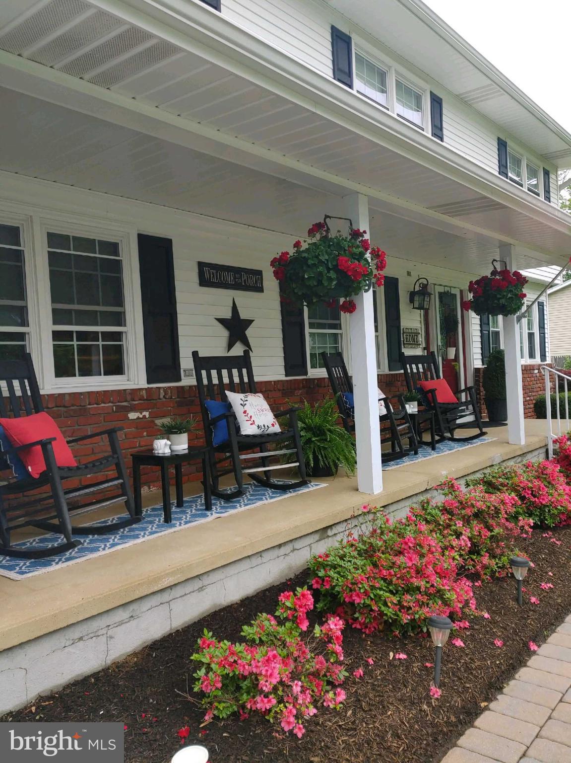 9 Sabrina Drive Ewing, NJ 08618 - Photo 4 of 49 a front view of a house