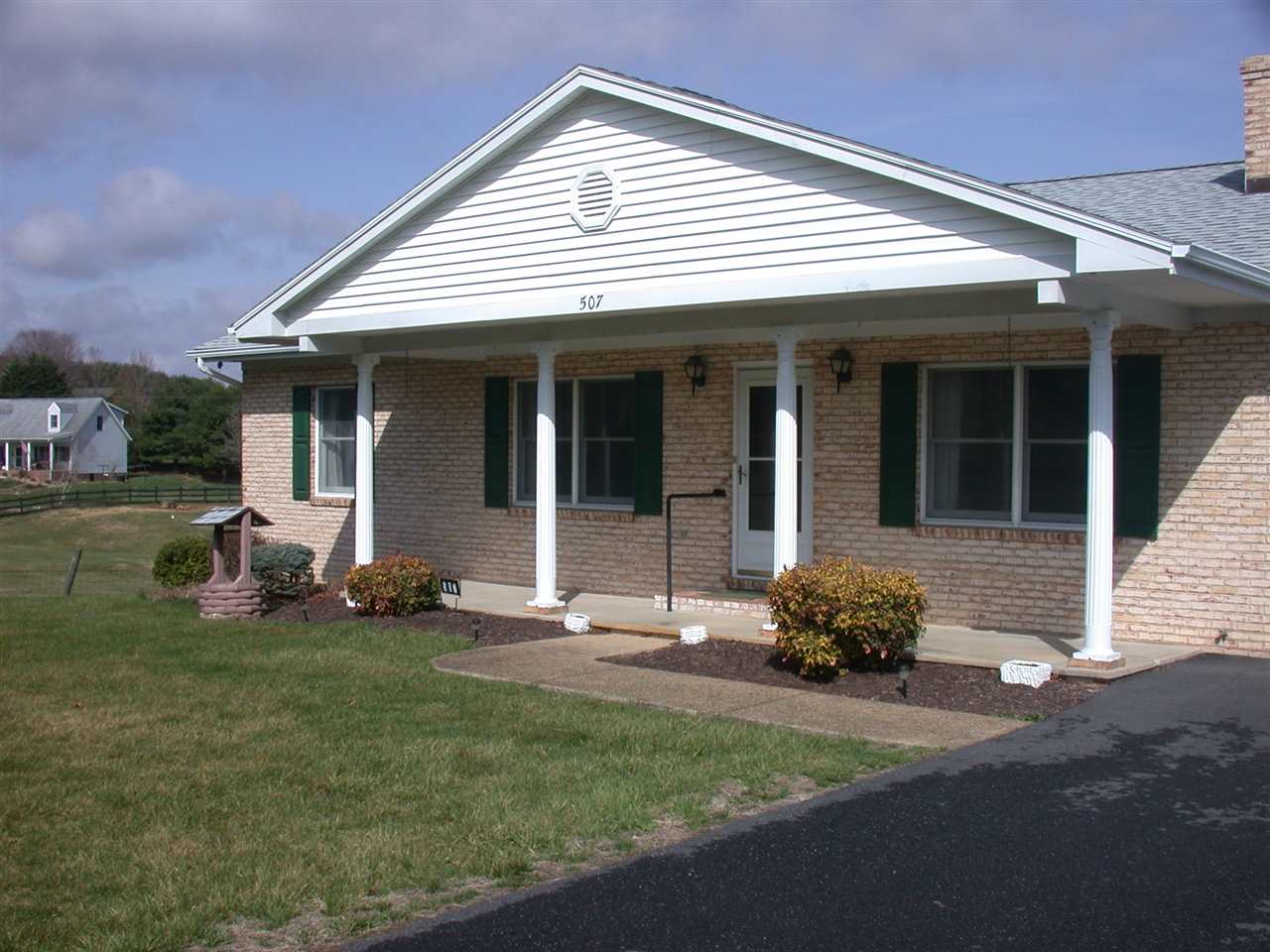 507 Seawright Springs Road Mount Sidney, VA 24467 - Photo 4 of 12 Gallery Image 4
