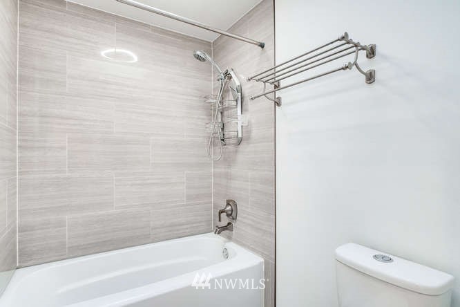 21625 4th Avenue Southeast Bothell, WA 98021 - Photo 13 of 25