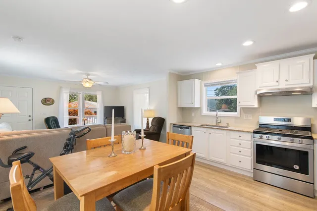 $160,000 | 16 Hillcrest Street, Hinsdale, NH 03451