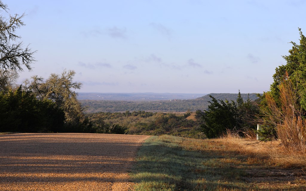 0 Signal Point, Unit 51 Fredericksburg, TX 78624 - Photo 5 of 16