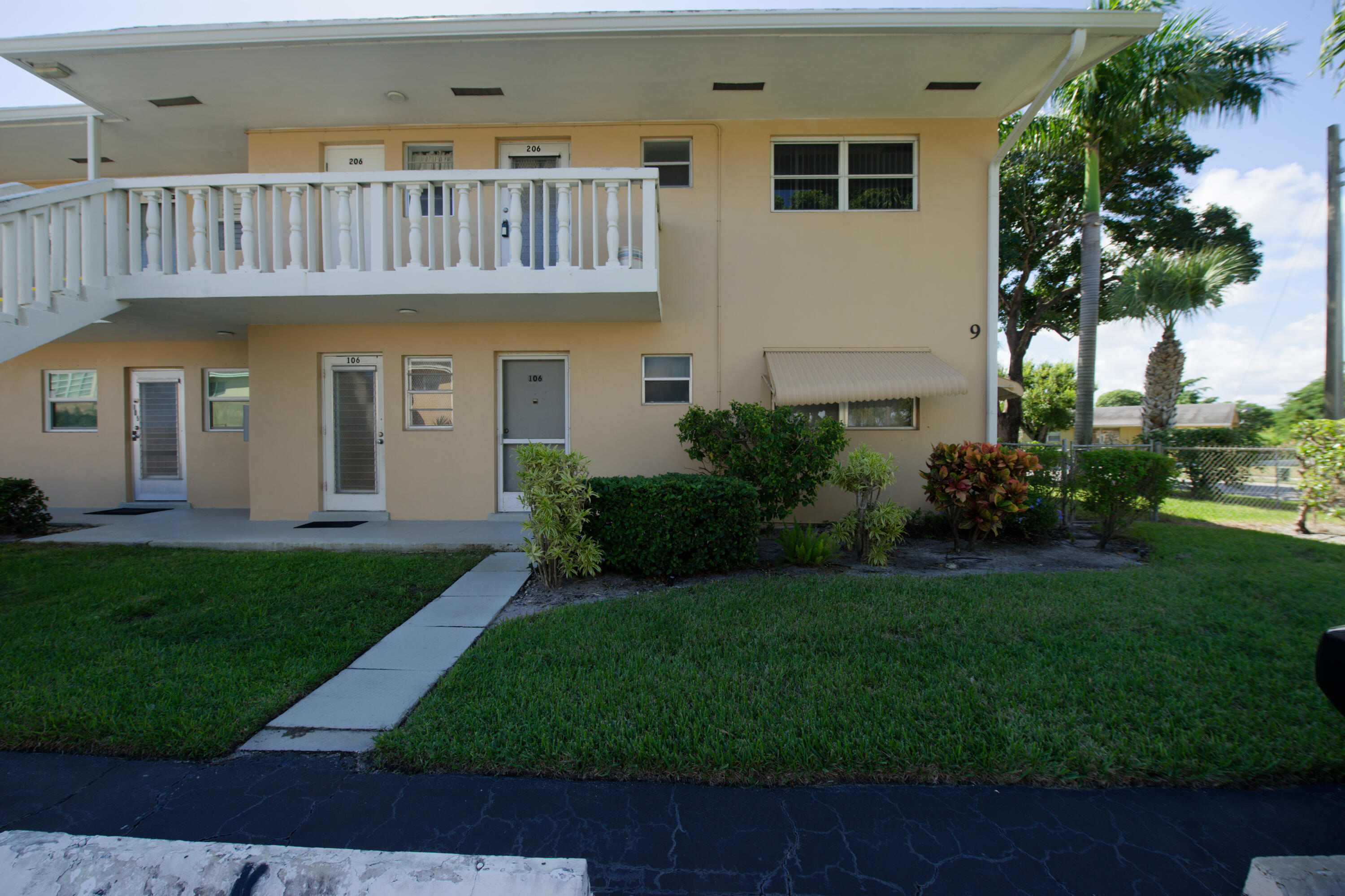 2102 Northeast 1st Way, Unit 202 Boynton Beach, FL 33435 - Photo 14 of 18 DSC00482_DxO