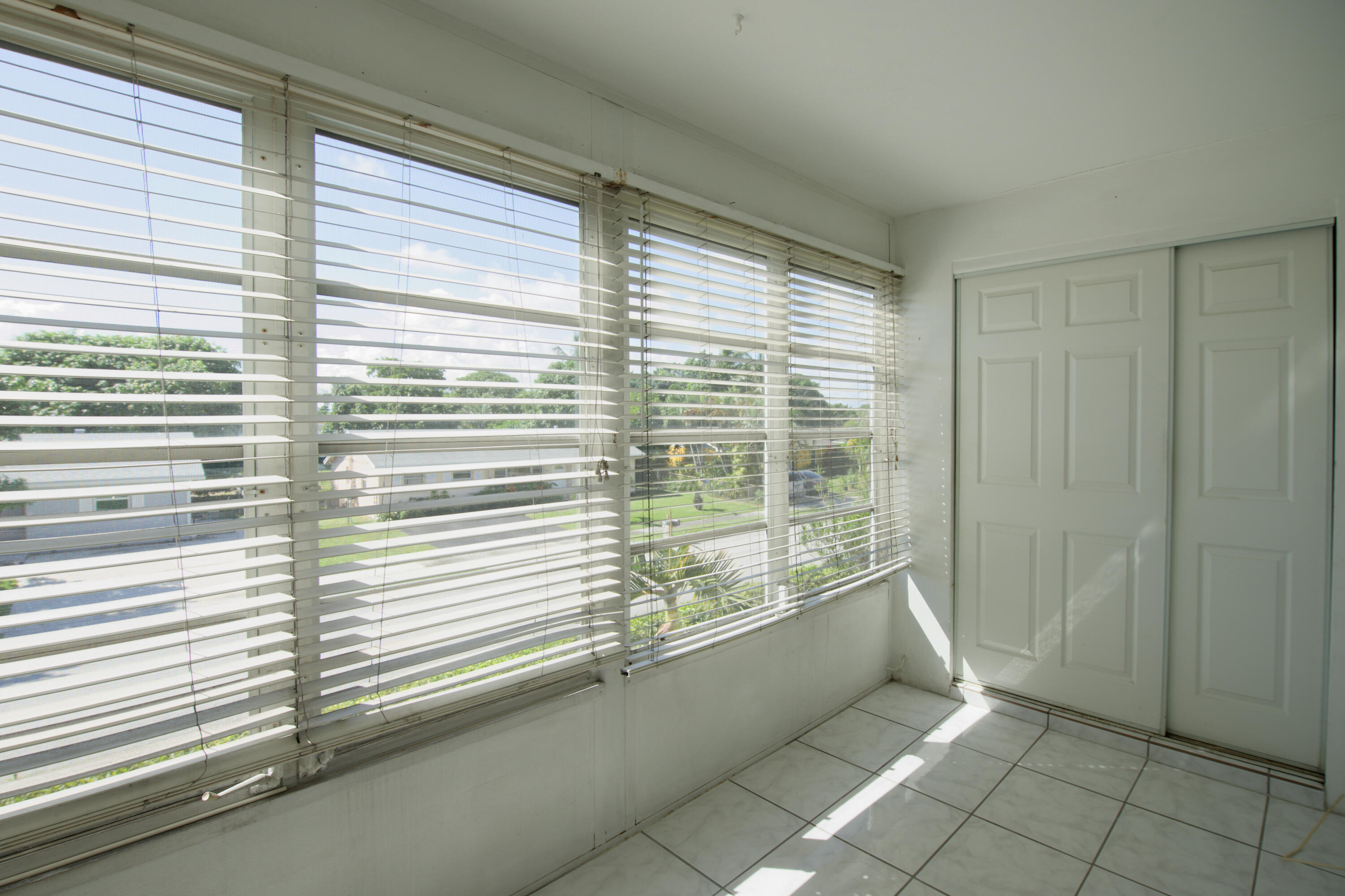 2102 Northeast 1st Way, Unit 202 Boynton Beach, FL 33435 - Photo 4 of 18 DSC00472_DxO