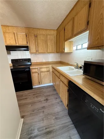 $126,000 | 608 Bonnie Brae Drive, Coraopolis, PA 15108