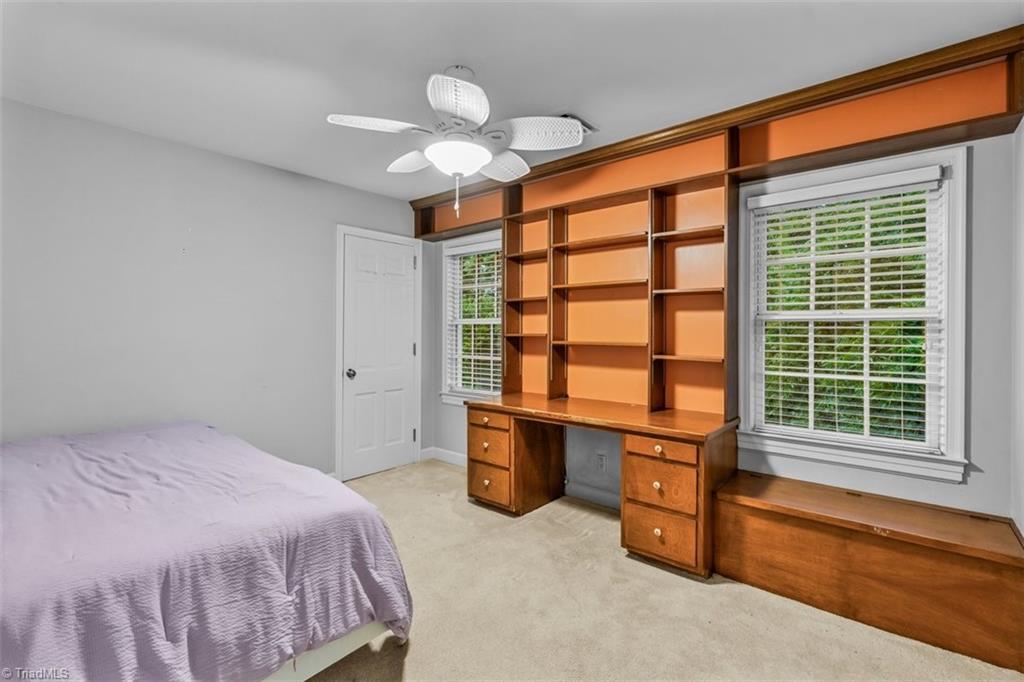 809 Hillcrest Drive High Point, NC 27262 - Photo 39 of 50