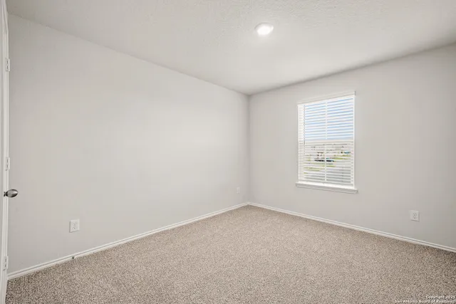 $2,000 | 6003 Bowie Mountain, San Antonio, TX 78245