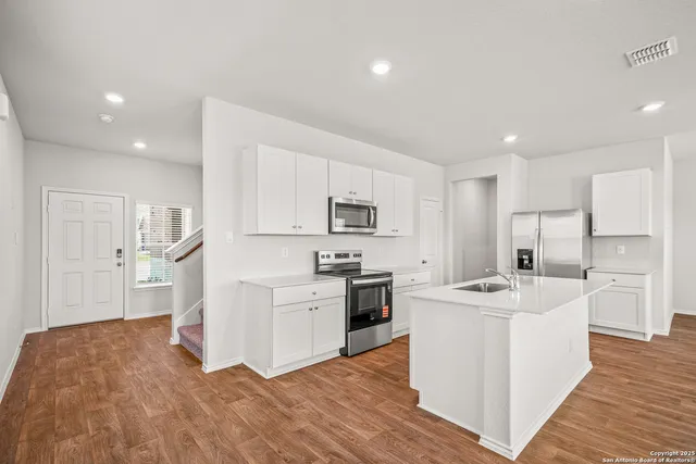 $2,000 | 6003 Bowie Mountain, San Antonio, TX 78245