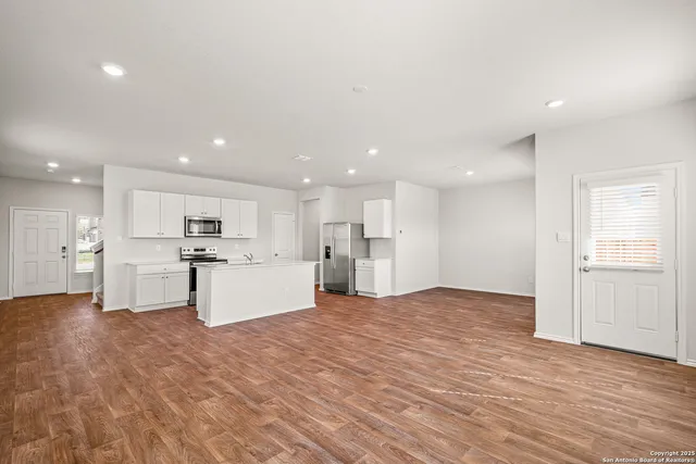 $2,000 | 6003 Bowie Mountain, San Antonio, TX 78245