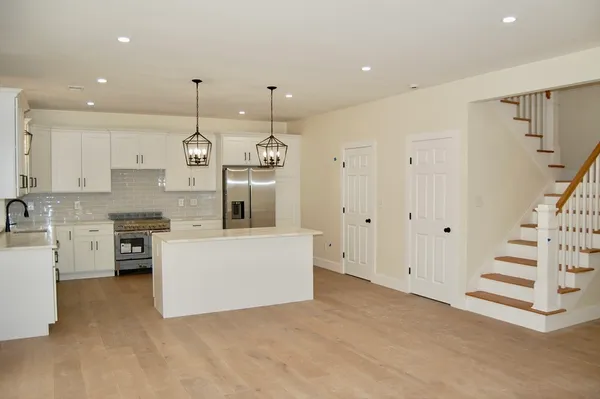 $1,050,000 | 33 Seabiscuit Drive, Plymouth, MA 02360