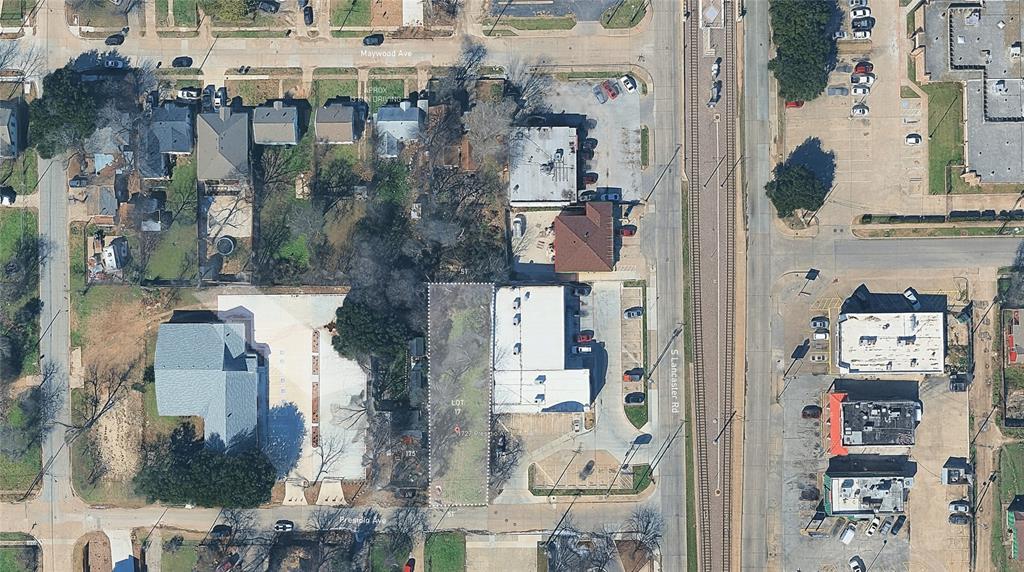 1727 Presidio Avenue Dallas, TX 75216 - Photo 2 of 2 an aerial view of multi story residential apartment building