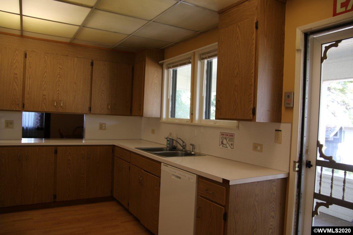 1140 Southwest 12th Avenue Albany, OR 97321 - Photo 7 of 37 Gallery Image 7