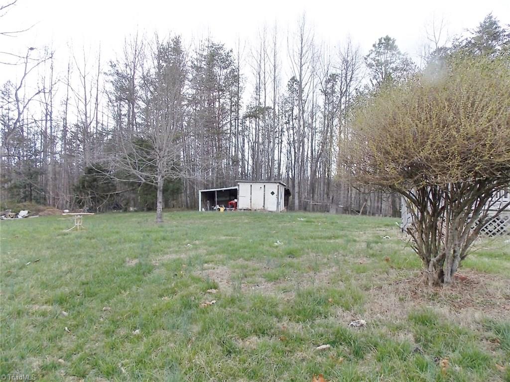 286 Paynetown Road Mount Airy, NC 27030 - Photo 4 of 10 Gallery Image 4