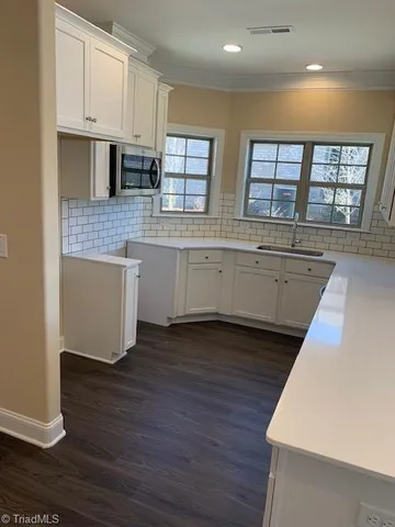 $409,320 | 1558 Oakbluffs Drive, Colfax, NC 27235