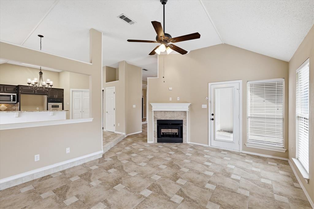 5505 Eagle Rock Road Arlington, TX 76017 - Photo 11 of 34