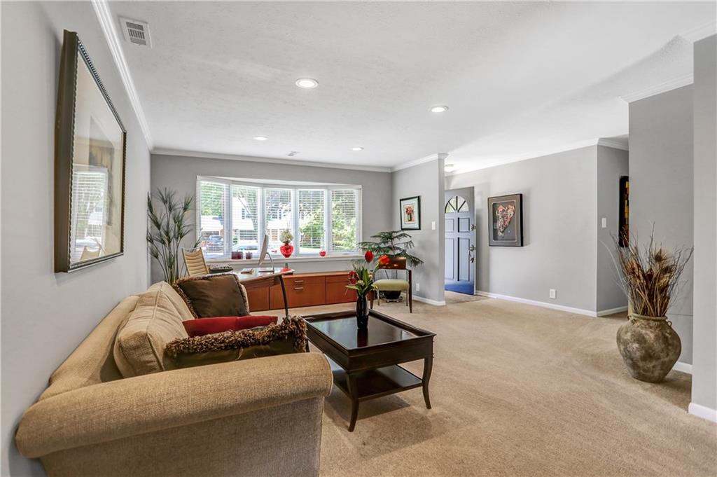 8148 Lieber Road Indianapolis, IN 46260 - Photo 6 of 31 Gallery Image 6