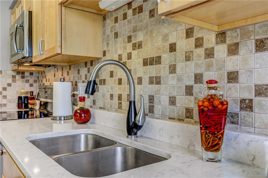 8148 Lieber Road Indianapolis, IN 46260 - Photo 10 of 31 Gallery Image 10