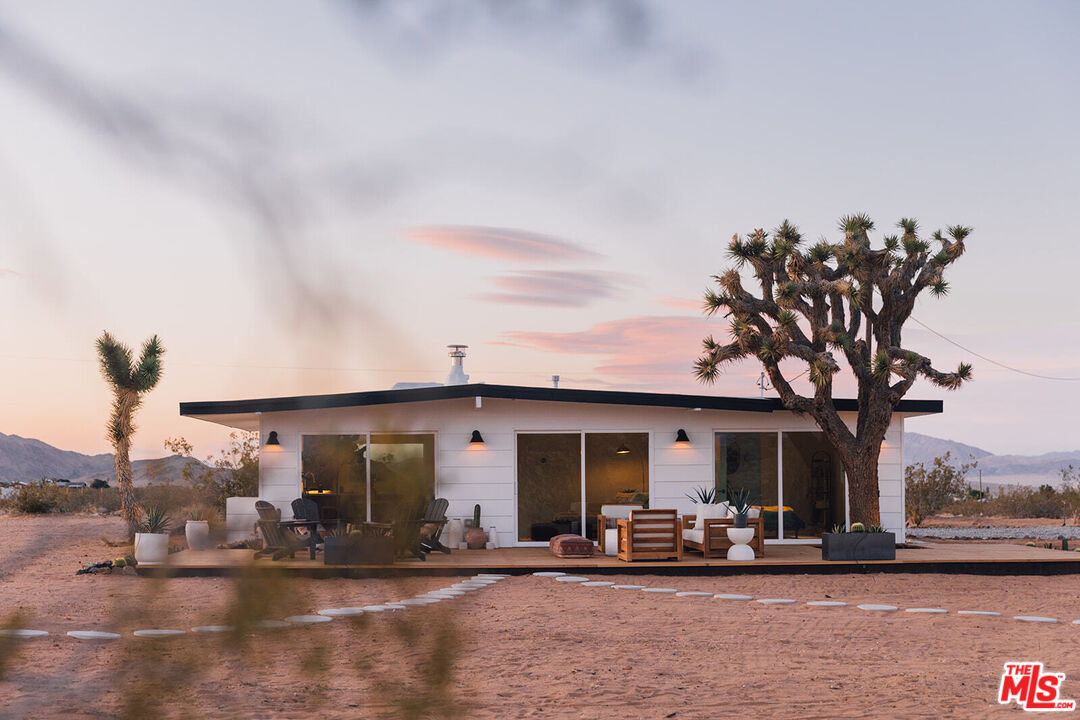 60277 Stearman Road Landers, CA 92285 - Photo 3 of 67 Gallery Image 3