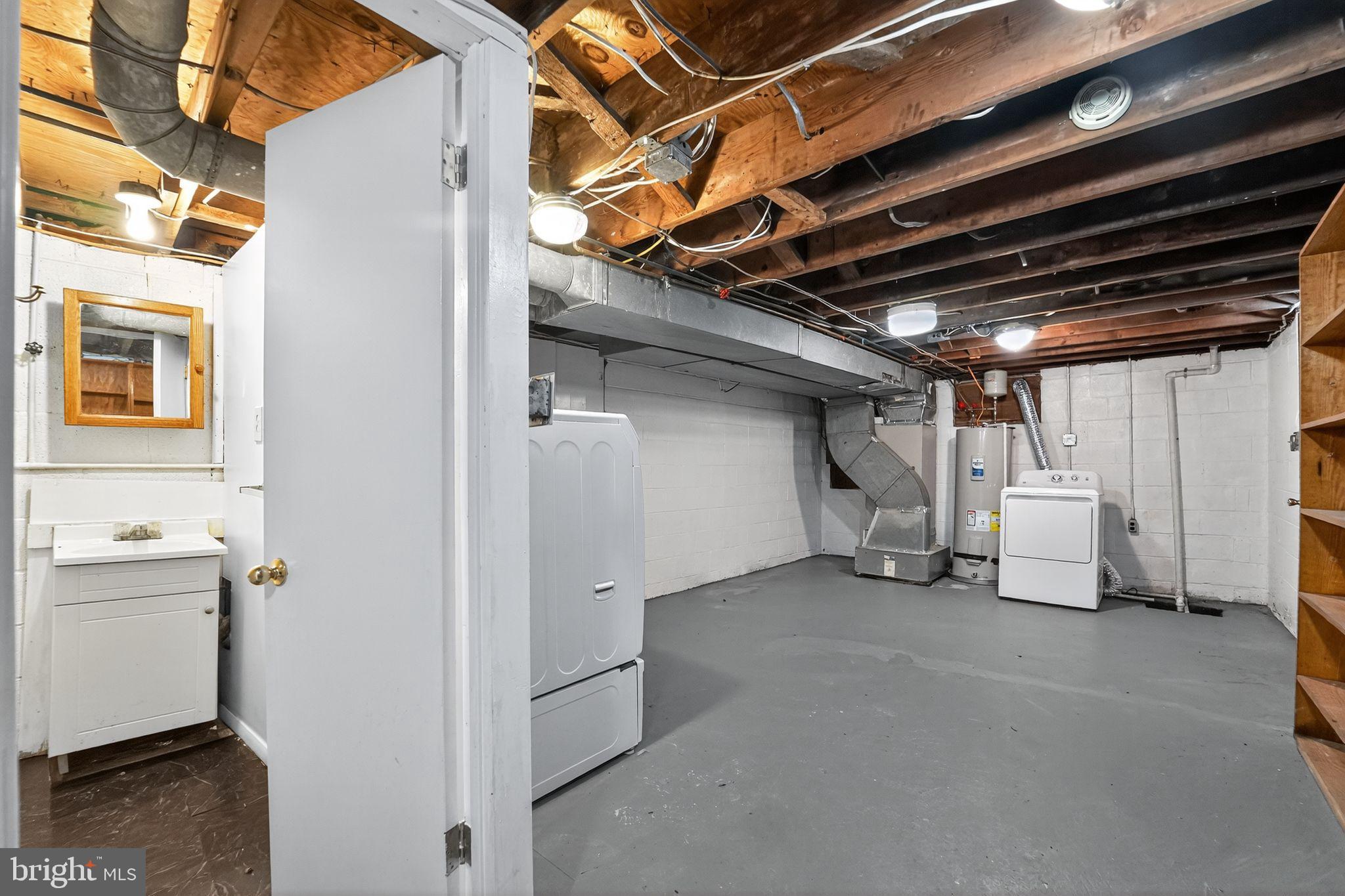 1008 Fuselage Avenue Baltimore, MD 21220 - Photo 25 of 30 a view of empty room