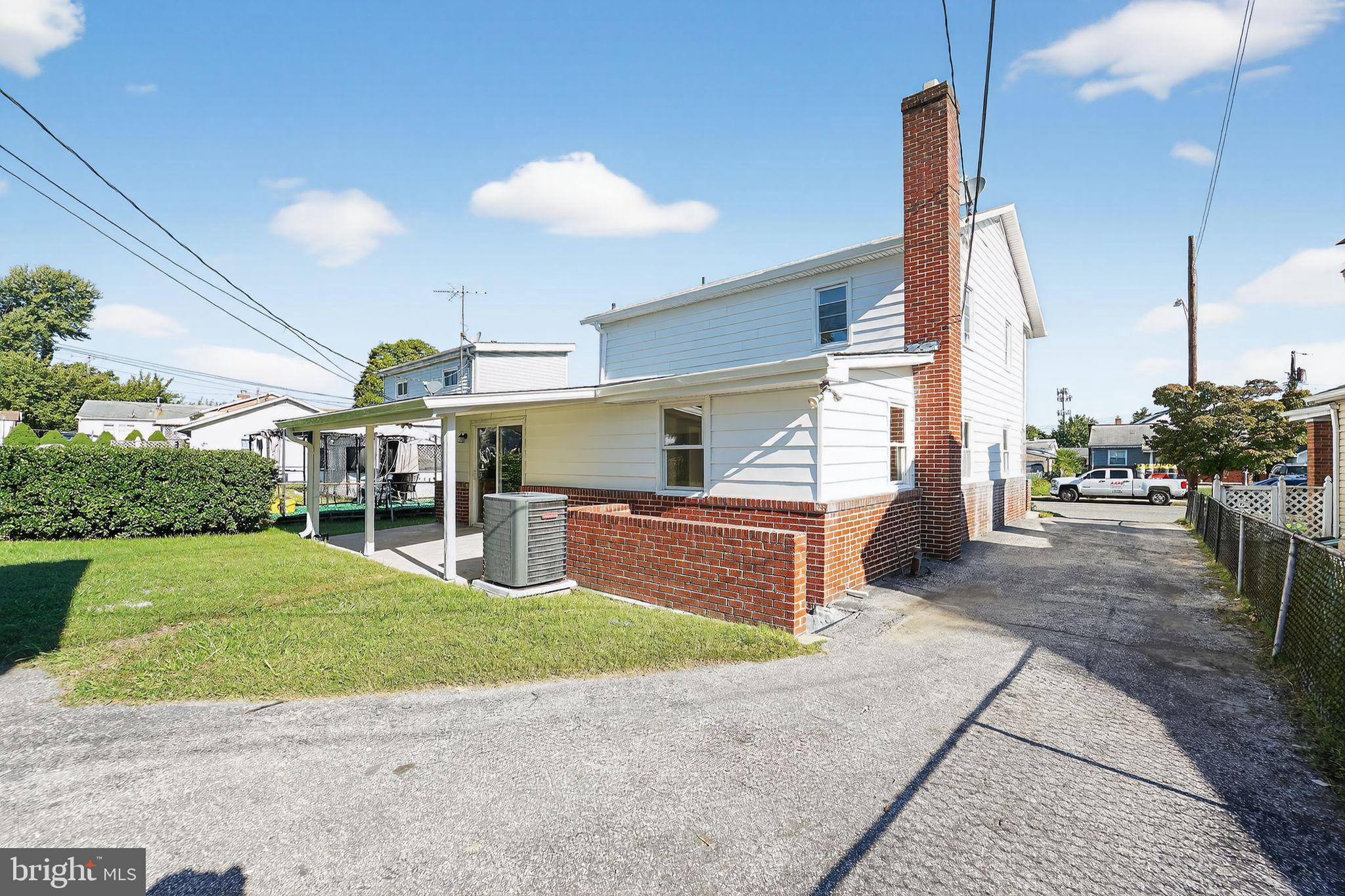 1008 Fuselage Avenue Baltimore, MD 21220 - Photo 28 of 30 a house view with a sitting space