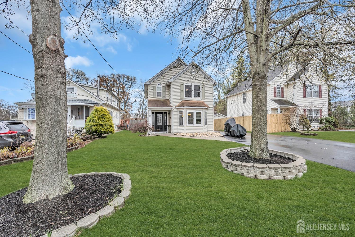 32 Matawan Road Old Bridge, NJ 08879 - Photo 2 of 37