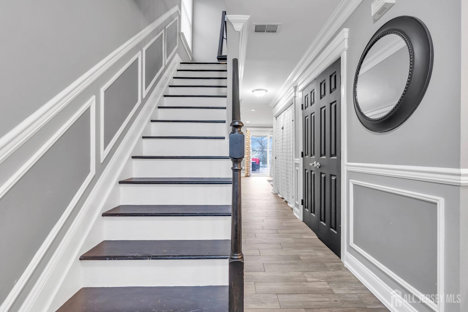 32 Matawan Road Old Bridge, NJ 08879 - Photo 3 of 37