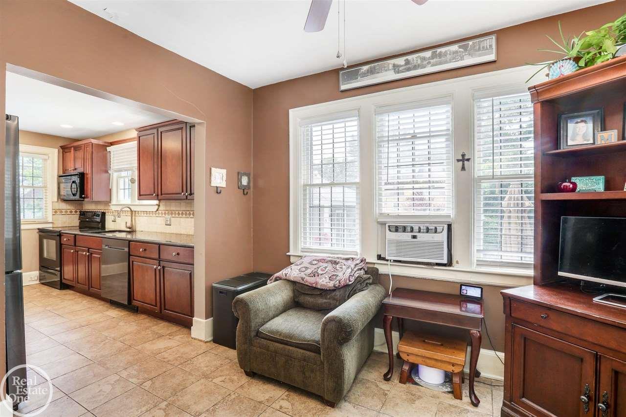 1223 Bishop Road Grosse Pointe Park, MI 48230 - Photo 13 of 35