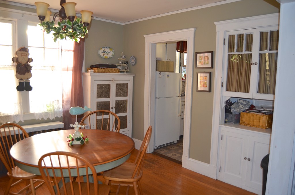 11 Bubier Road Marblehead, MA 01945 - Photo 4 of 13 Gallery Image 4