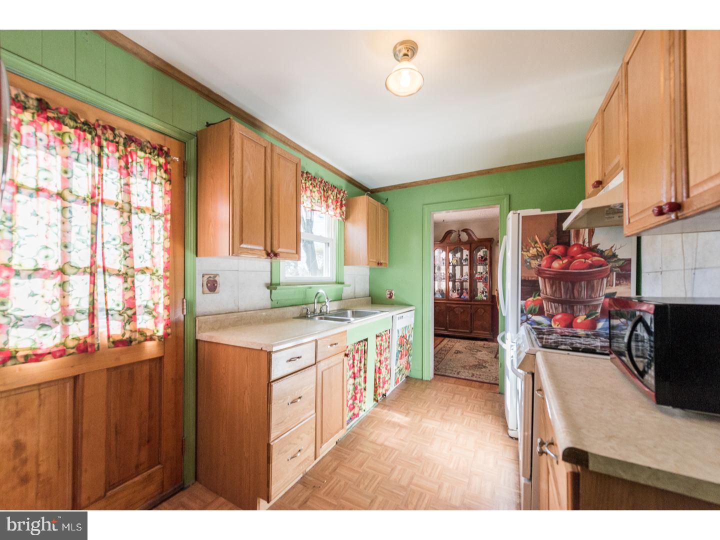 141 Barren Road Newtown Square, PA 19073 - Photo 10 of 25
