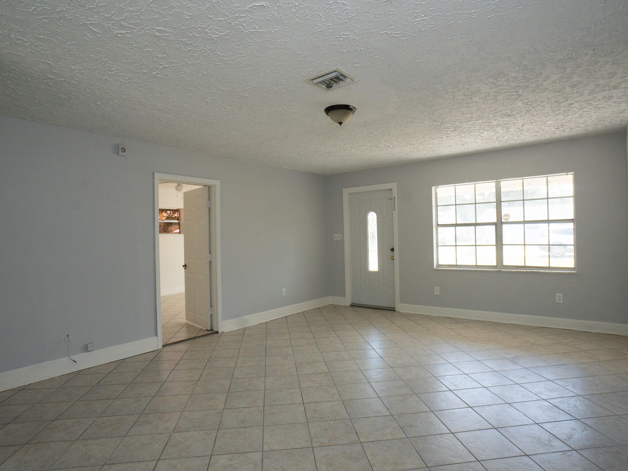 1032 Martinique Avenue Fort Pierce, FL 34982 - Photo 15 of 35 IMG_5442