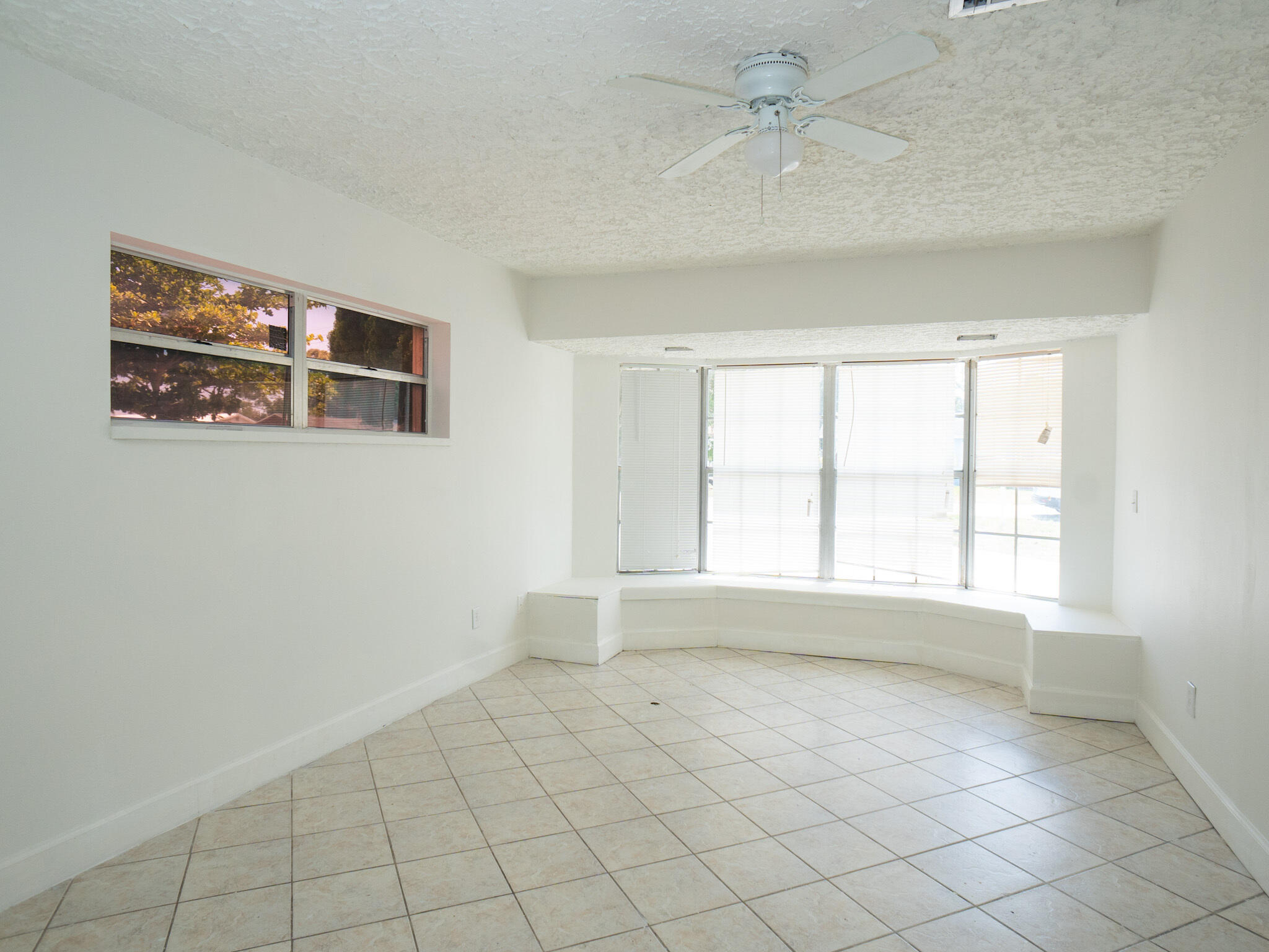 1032 Martinique Avenue Fort Pierce, FL 34982 - Photo 16 of 35 IMG_5443