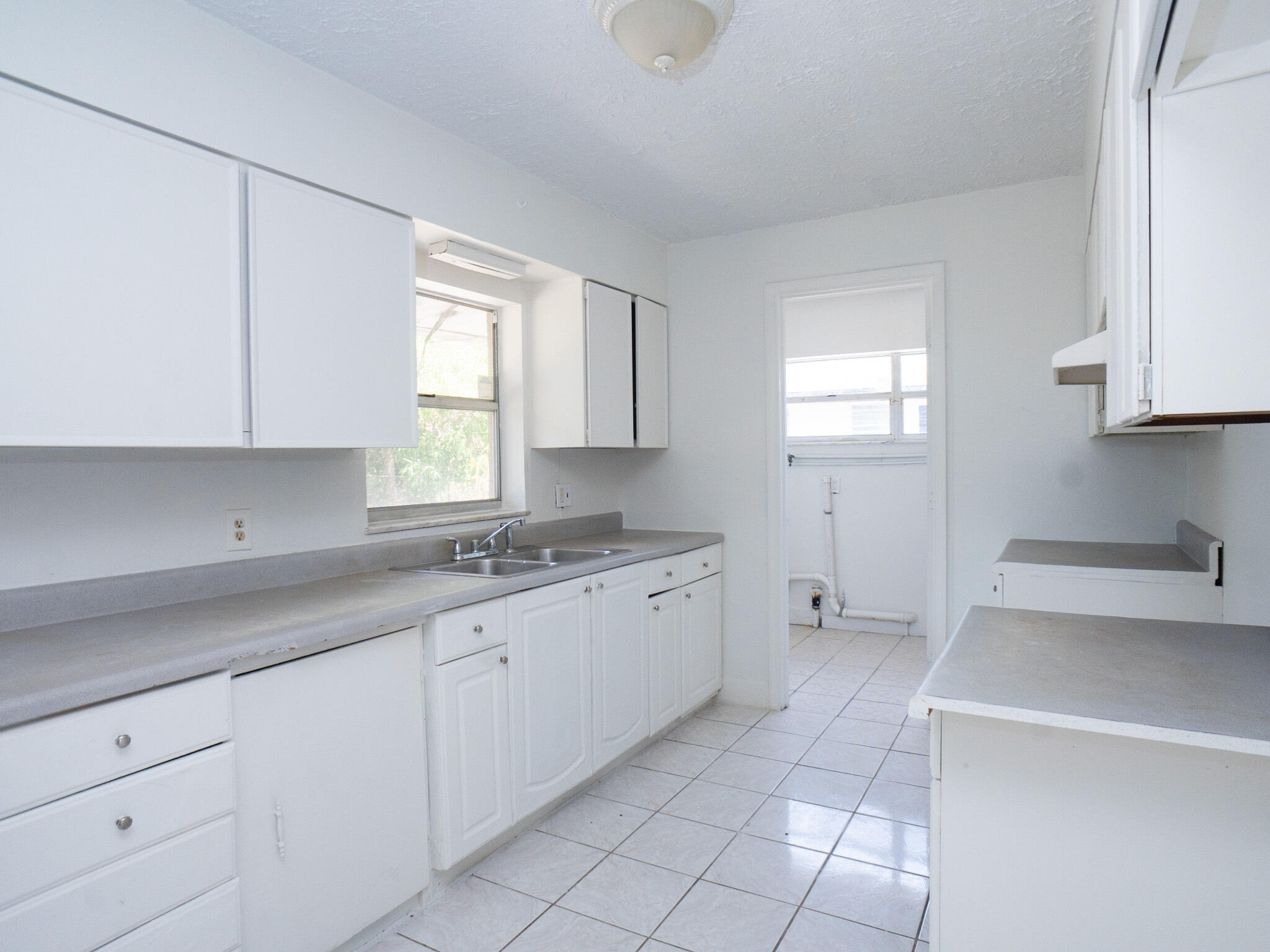 1032 Martinique Avenue Fort Pierce, FL 34982 - Photo 19 of 35 IMG_5446