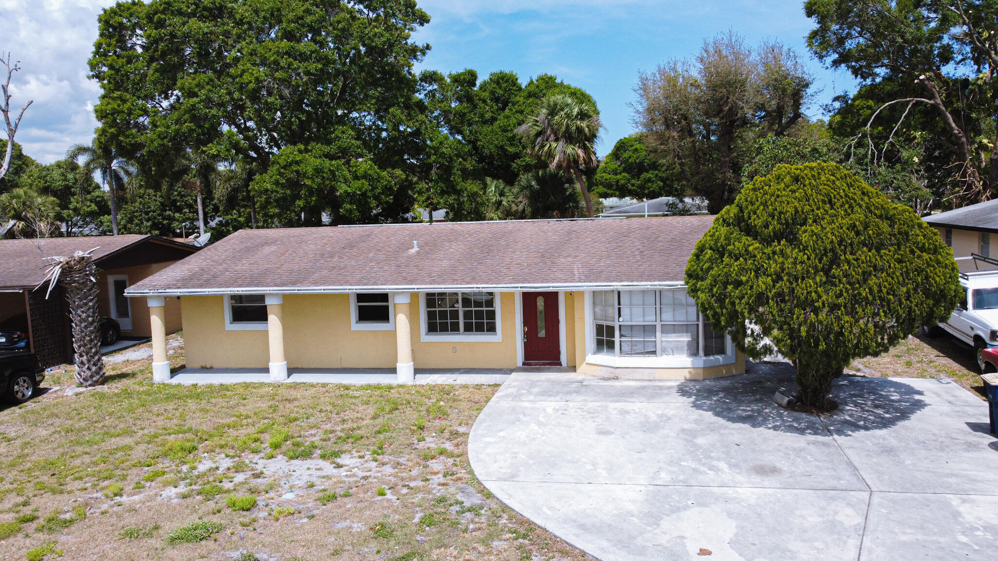1032 Martinique Avenue Fort Pierce, FL 34982 - Photo 4 of 35 IMG_5463